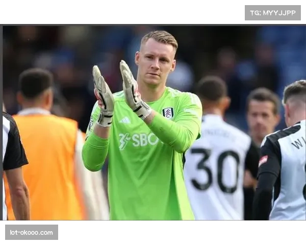 富勒姆边后卫罗宾逊完成10次助攻，传中质量冠绝联赛